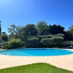 Horizon - Sea View - Pool- Air Conditioner - Kitchen - Wifi -tv Train - Bus - Villeneuve-Loubet