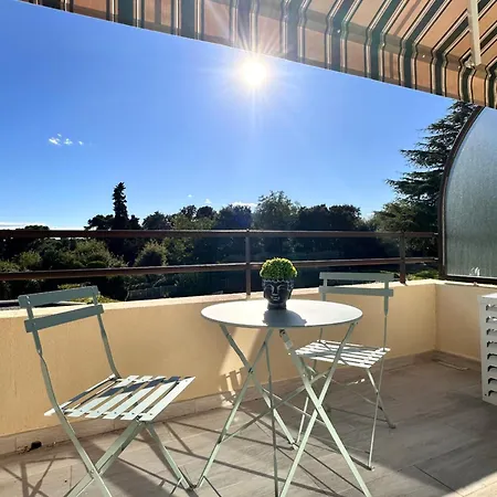 Horizon - Sea View - Pool- Air Conditioner - Kitchen - Wifi -tv Train - Bus - Villeneuve-Loubet